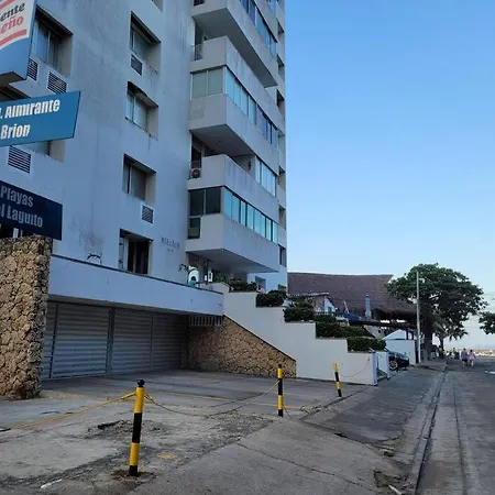 Cartagena'S Sunset Beachfront Paraiso Apartment